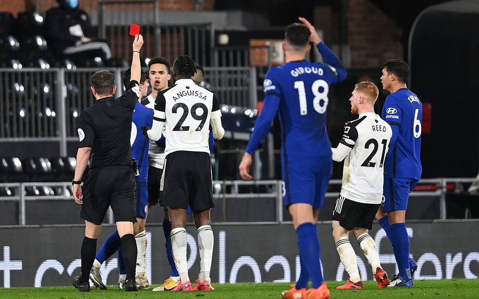 麻将高手如何减少风险（高手实战：麻将中的风险控制术）