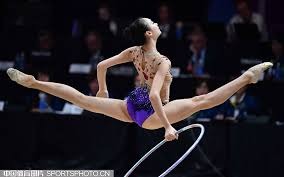 竞技游戏与休闲玩法融合趋势明显