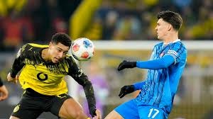 解析波西规则如何平衡跑垒员冲撞与捕手安全